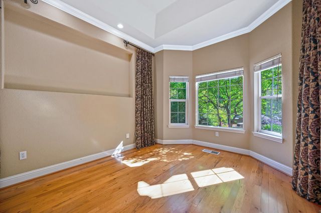 8626 Pershing Ave, Fair Oaks, CA 95628