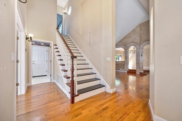 8626 Pershing Ave, Fair Oaks, CA 95628