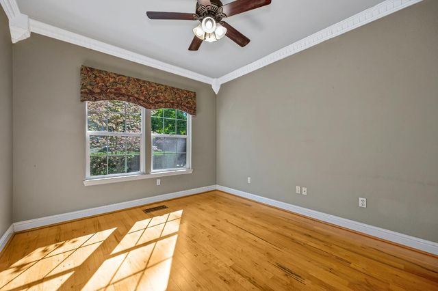 8626 Pershing Ave, Fair Oaks, CA 95628