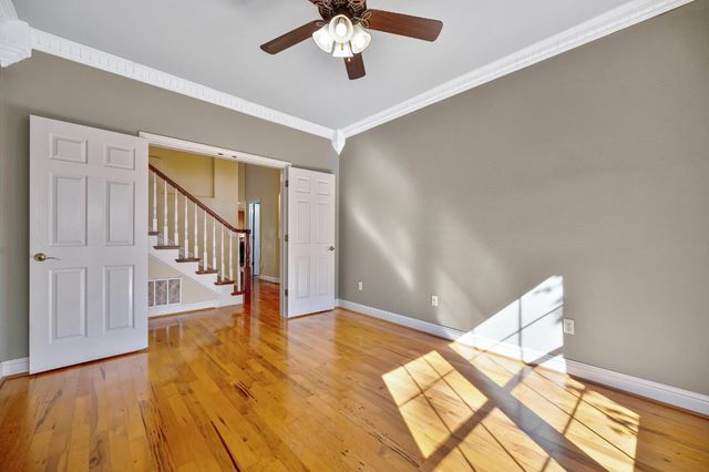 8626 Pershing Ave, Fair Oaks, CA 95628