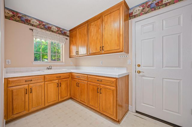 8626 Pershing Ave, Fair Oaks, CA 95628