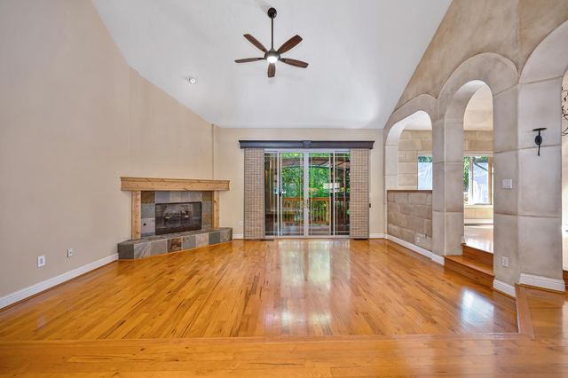 8626 Pershing Ave, Fair Oaks, CA 95628