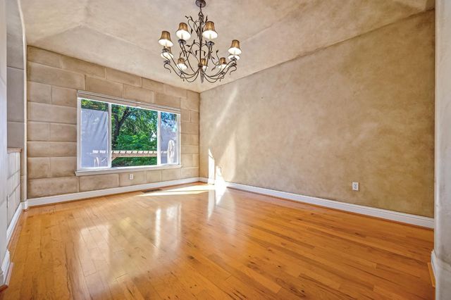 8626 Pershing Ave, Fair Oaks, CA 95628