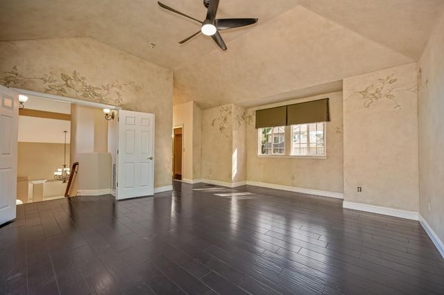 8626 Pershing Ave, Fair Oaks, CA 95628