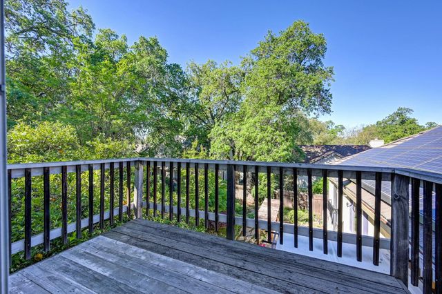 8626 Pershing Ave, Fair Oaks, CA 95628