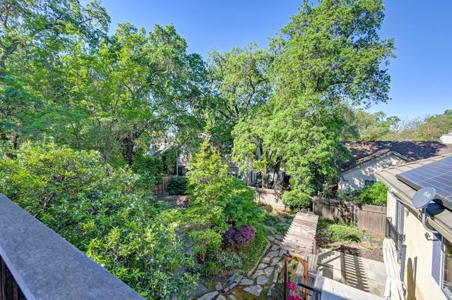 8626 Pershing Ave, Fair Oaks, CA 95628