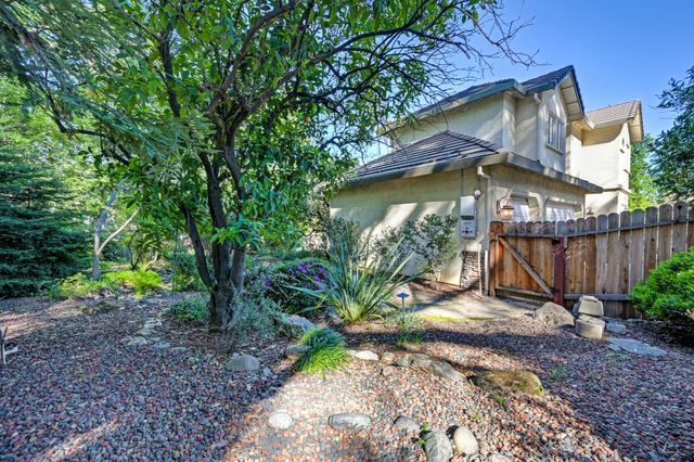 8626 Pershing Ave, Fair Oaks, CA 95628