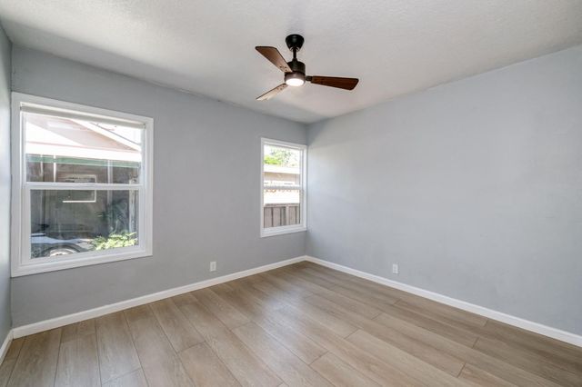 934 W Terrace Avenue, Fresno, CA 93705