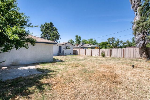 934 W Terrace Avenue, Fresno, CA 93705
