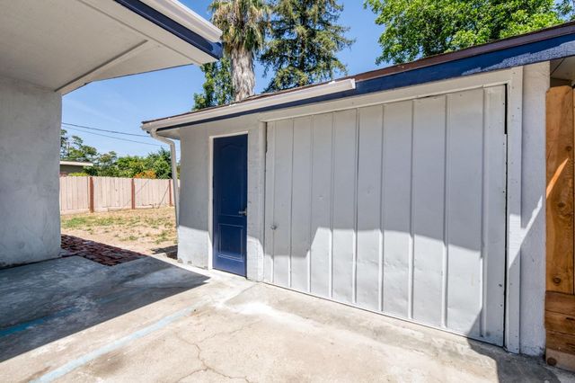 934 W Terrace Avenue, Fresno, CA 93705