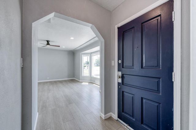 934 W Terrace Avenue, Fresno, CA 93705