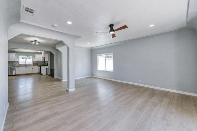 934 W Terrace Avenue, Fresno, CA 93705