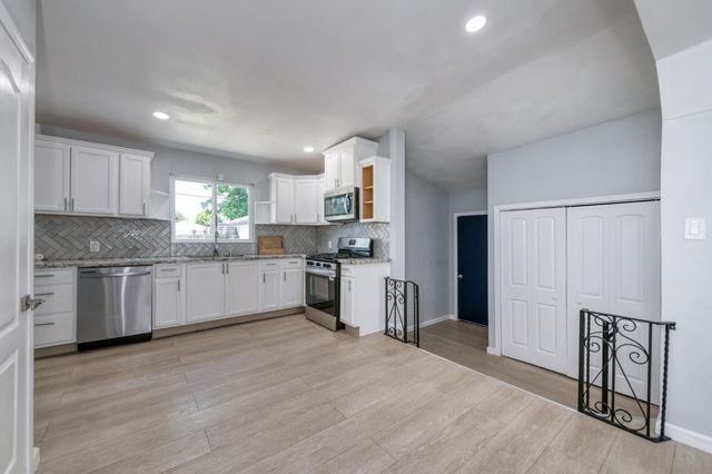934 W Terrace Avenue, Fresno, CA 93705