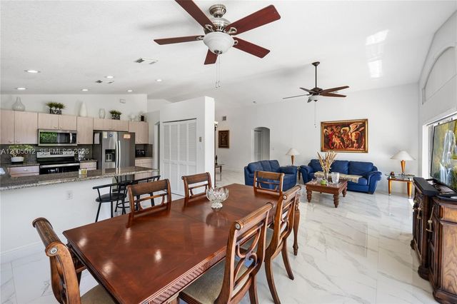 18510 NW 23rd St, Pembroke Pines, FL 33029