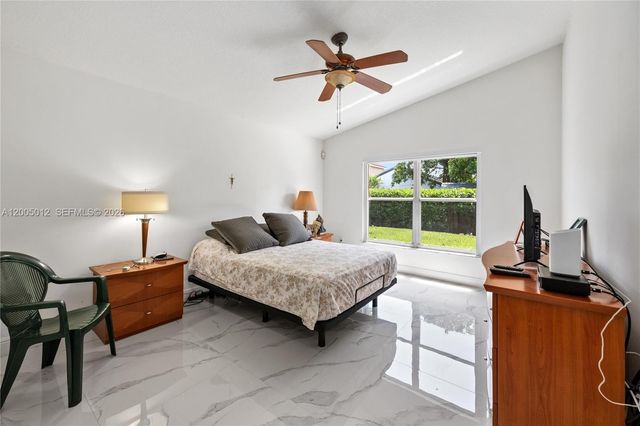 18510 NW 23rd St, Pembroke Pines, FL 33029