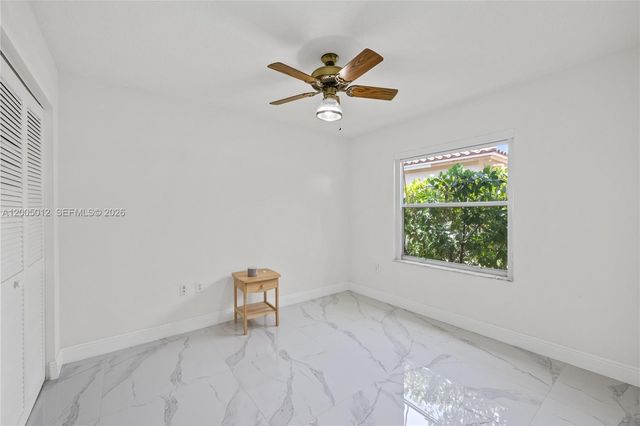 18510 NW 23rd St, Pembroke Pines, FL 33029