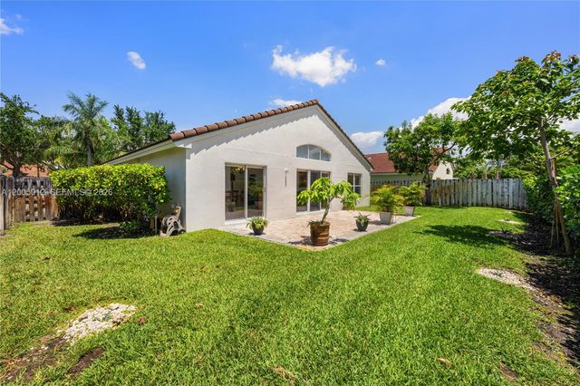 18510 NW 23rd St, Pembroke Pines, FL 33029