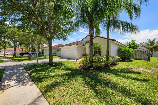 18510 NW 23rd St, Pembroke Pines, FL 33029