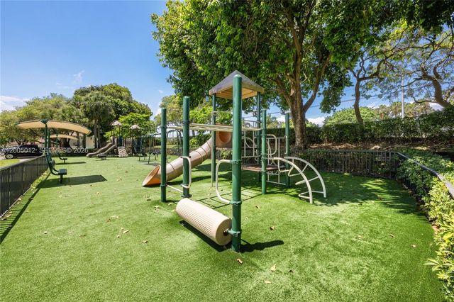 18510 NW 23rd St, Pembroke Pines, FL 33029