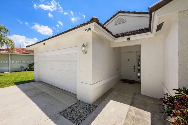 18510 NW 23rd St, Pembroke Pines, FL 33029