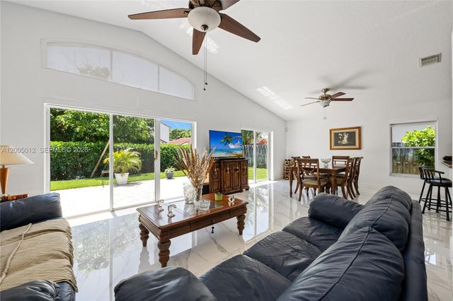 18510 NW 23rd St, Pembroke Pines, FL 33029