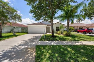 18510 NW 23rd St, Pembroke Pines, FL 33029