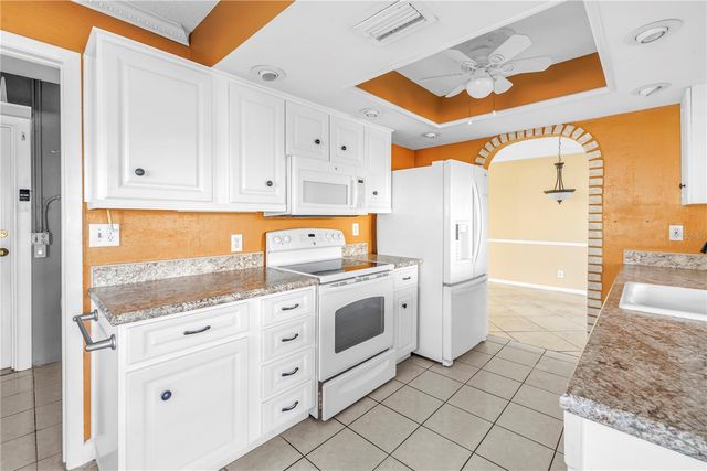 9840 MAINLANDS BOULEVARD W, Pinellas Park, FL 33782