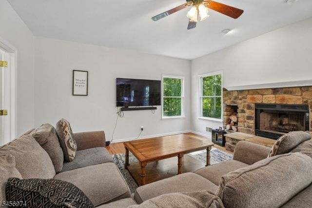 15 Victoria Ln, Morris Twp., NJ 07960