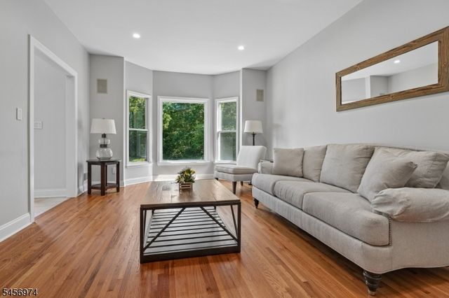 15 Victoria Ln, Morris Twp., NJ 07960