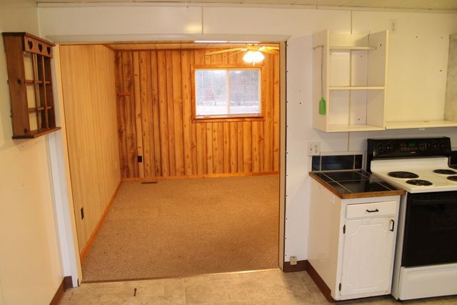 8422 E M 20, Newfield Twp, MI 49421