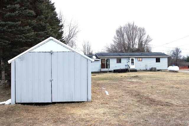 8422 E M 20, Newfield Twp, MI 49421