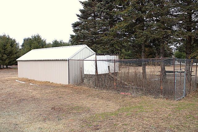 8422 E M 20, Newfield Twp, MI 49421