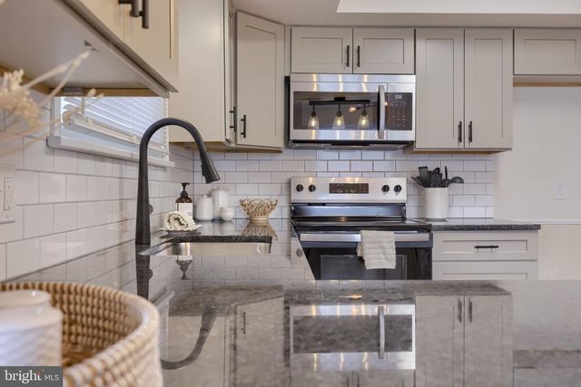 355 E FULTON ST, Ephrata, PA 17522