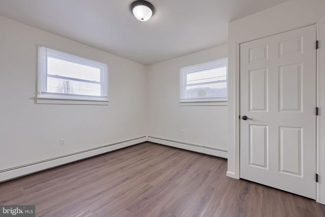 355 E FULTON ST, Ephrata, PA 17522