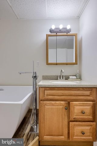 355 E FULTON ST, Ephrata, PA 17522