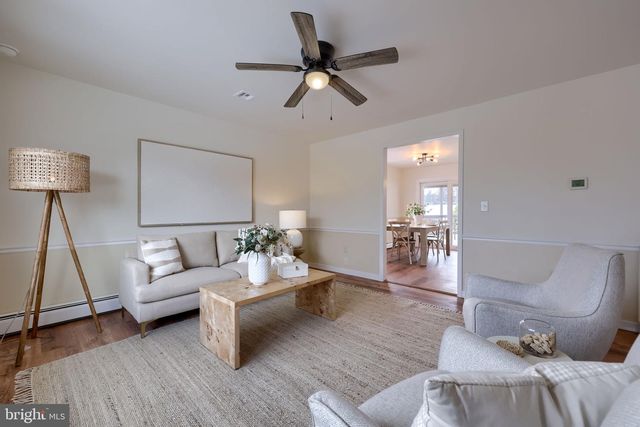 355 E FULTON ST, Ephrata, PA 17522