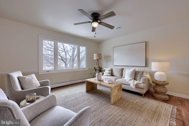 355 E FULTON ST, Ephrata, PA 17522