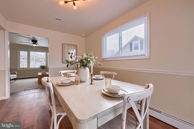 355 E FULTON ST, Ephrata, PA 17522