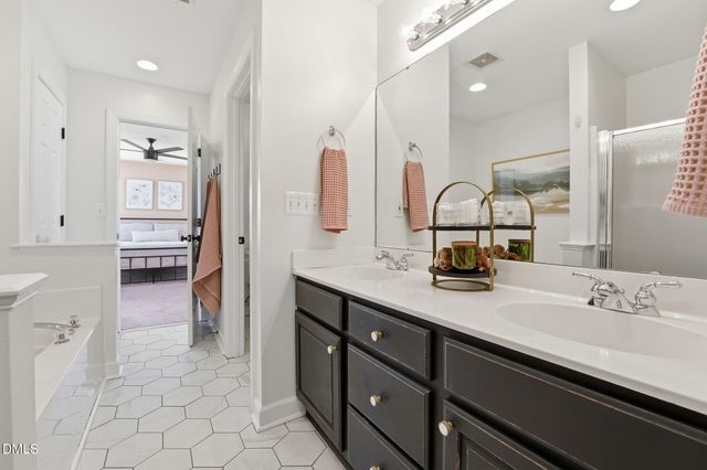 2050 Rosebriar Lane, Fuquay Varina, NC 27526