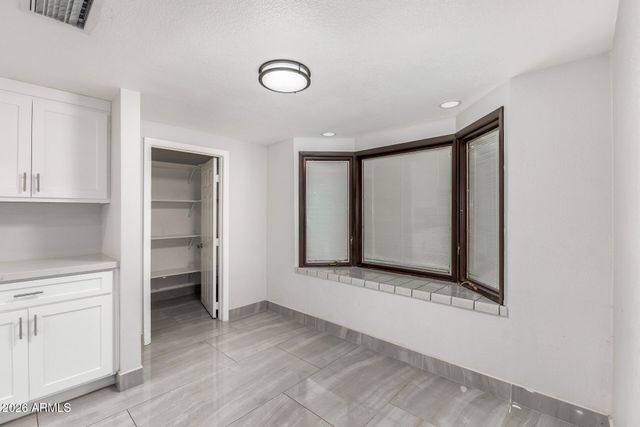 7143 W UNION HILLS Drive, Glendale, AZ 85308