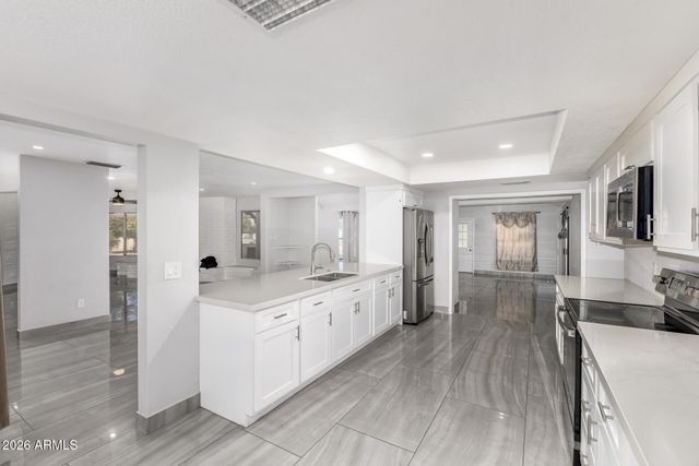 7143 W UNION HILLS Drive, Glendale, AZ 85308