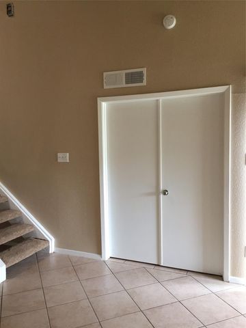 6305 Dryad Drive 630, Houston, TX 77035