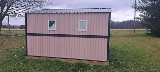 1399 Deckerville Road, Snover, MI 48472