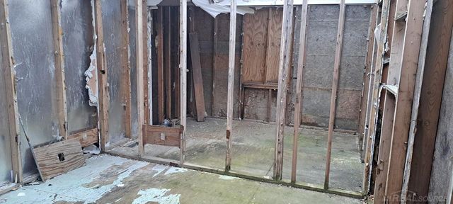 1399 Deckerville Road, Snover, MI 48472