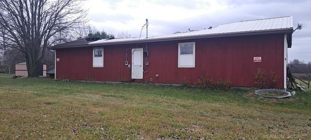 1399 Deckerville Road, Snover, MI 48472