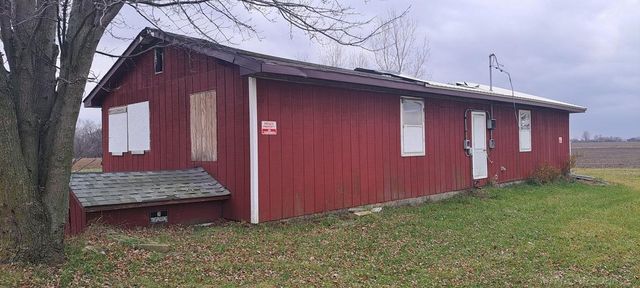 1399 Deckerville Road, Snover, MI 48472