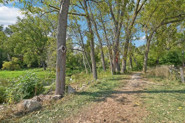 2800 Tomahawk Court, Middleton, WI 53562