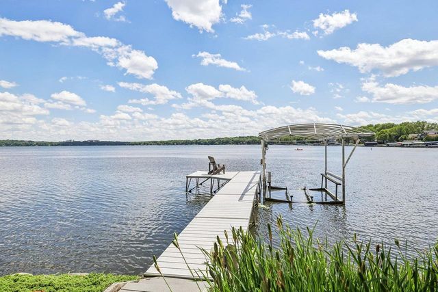 2800 Tomahawk Court, Middleton, WI 53562