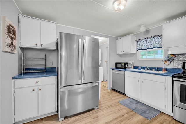 334 Lake Becky Road, Mountain Rest, SC 29664