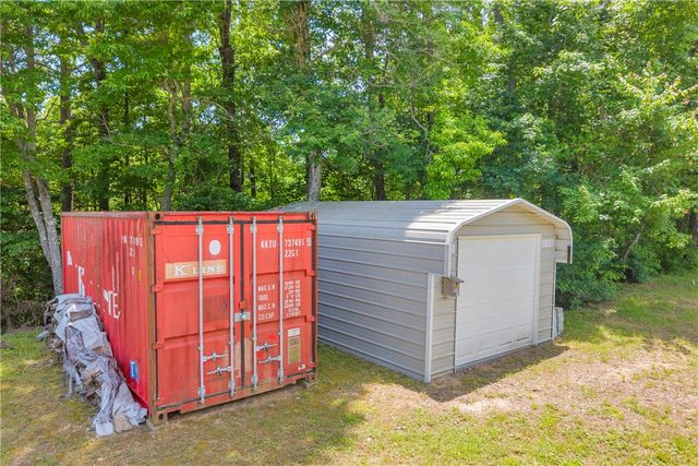 334 Lake Becky Road, Mountain Rest, SC 29664